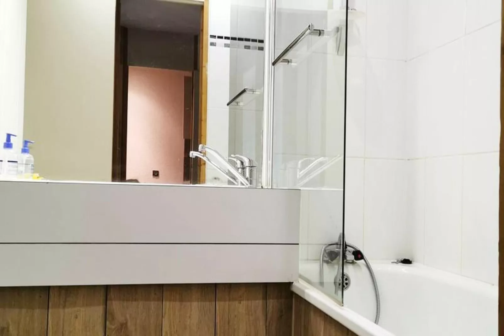 Résidence Terrasse-Badkamer