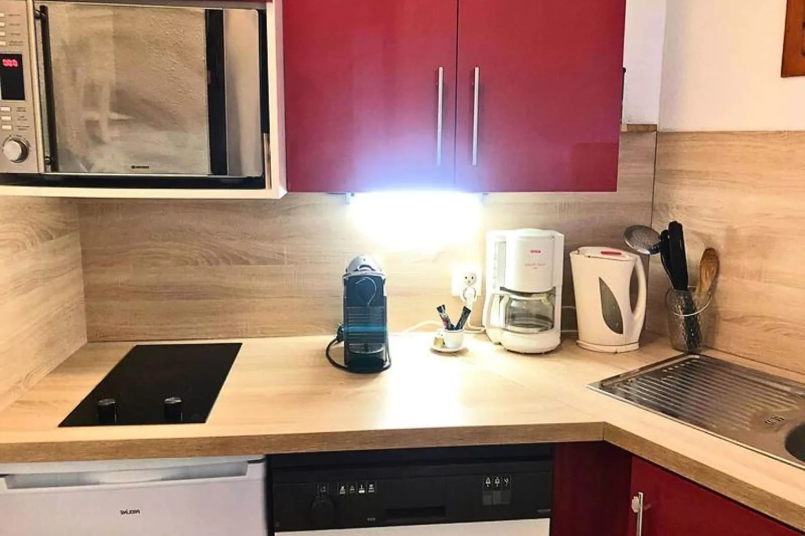 Résidence Camarine-Keuken