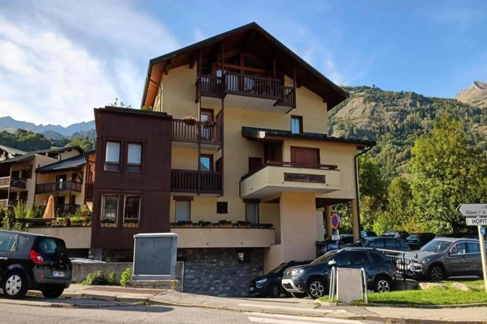 Résidence Les Grandes Aiguilles-Eetkamer