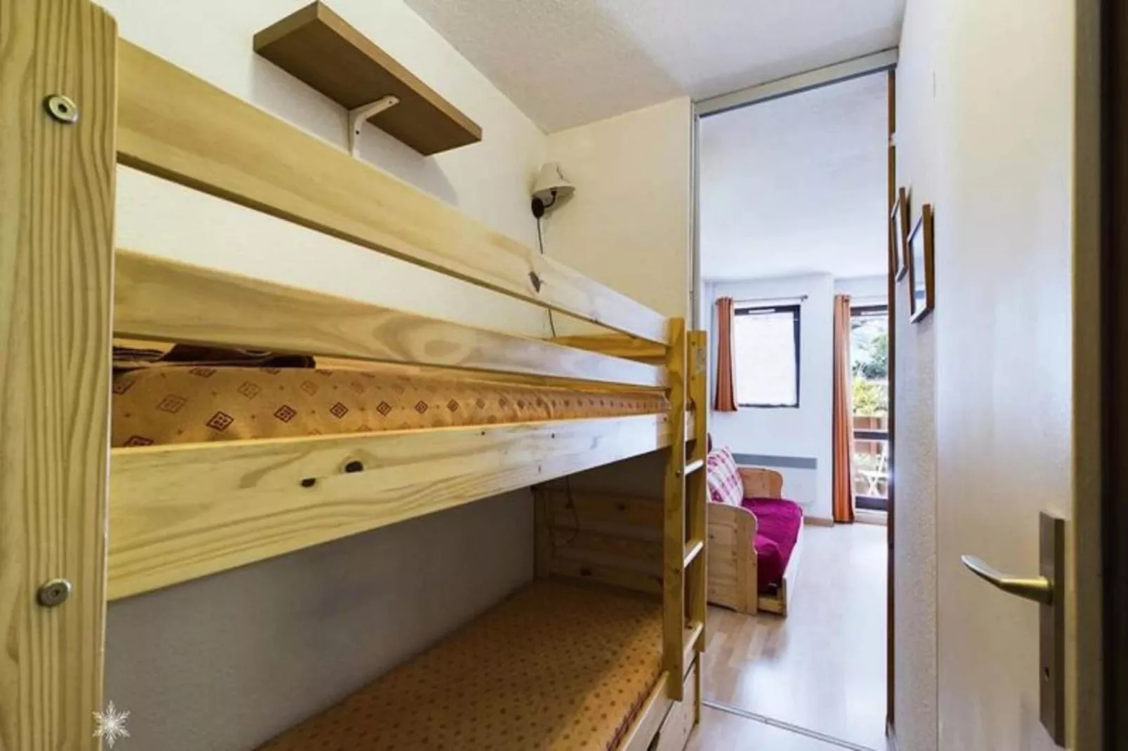 Résidence Bouquetins A-Buitenkant zomer