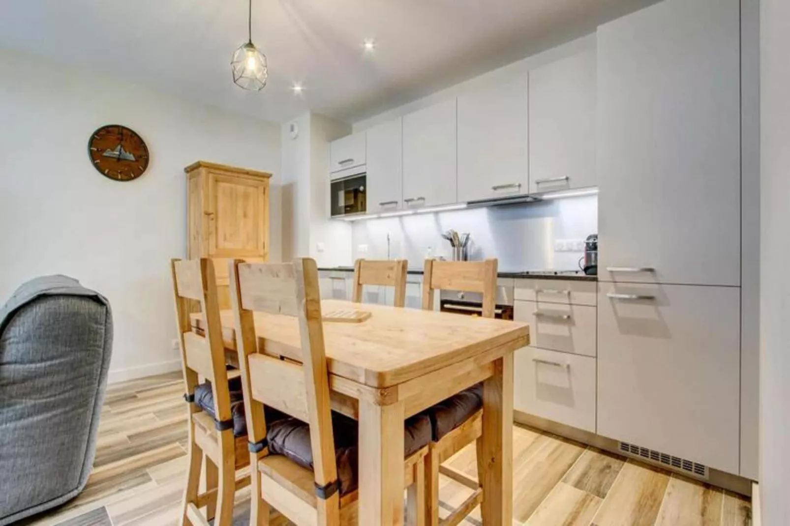 Résidence Le Lapia-Buitenkant zomer