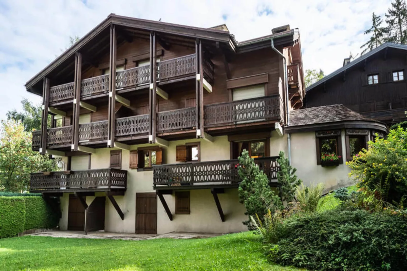 Résidence La Gelinotte-Buitenkant zomer