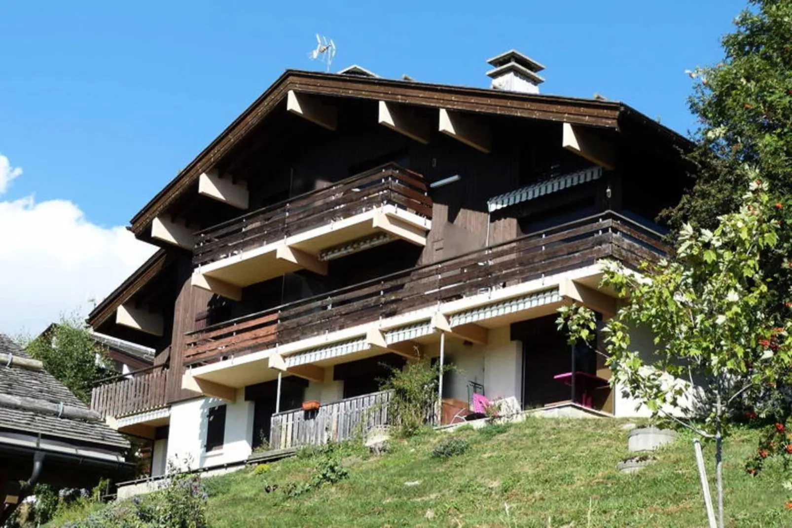 Résidence Belvedere 2-Buitenkant zomer