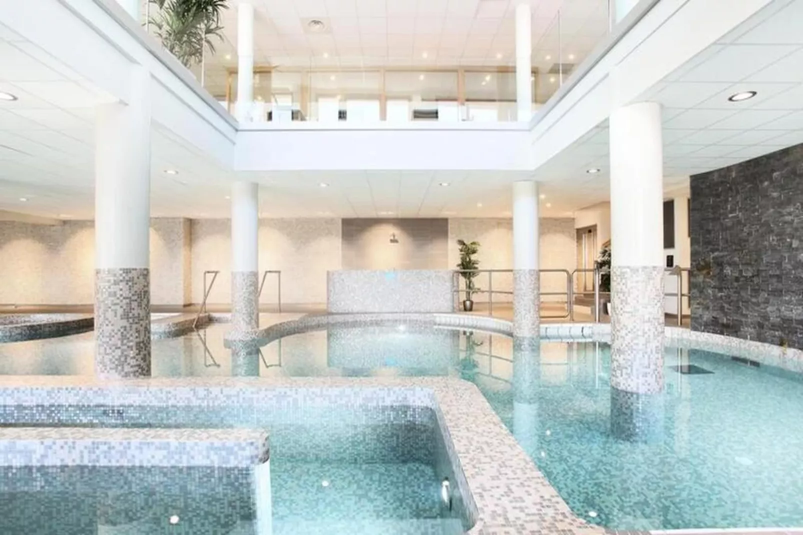 Résidence Prestige Odalys Mendi Alde****-Zwembad