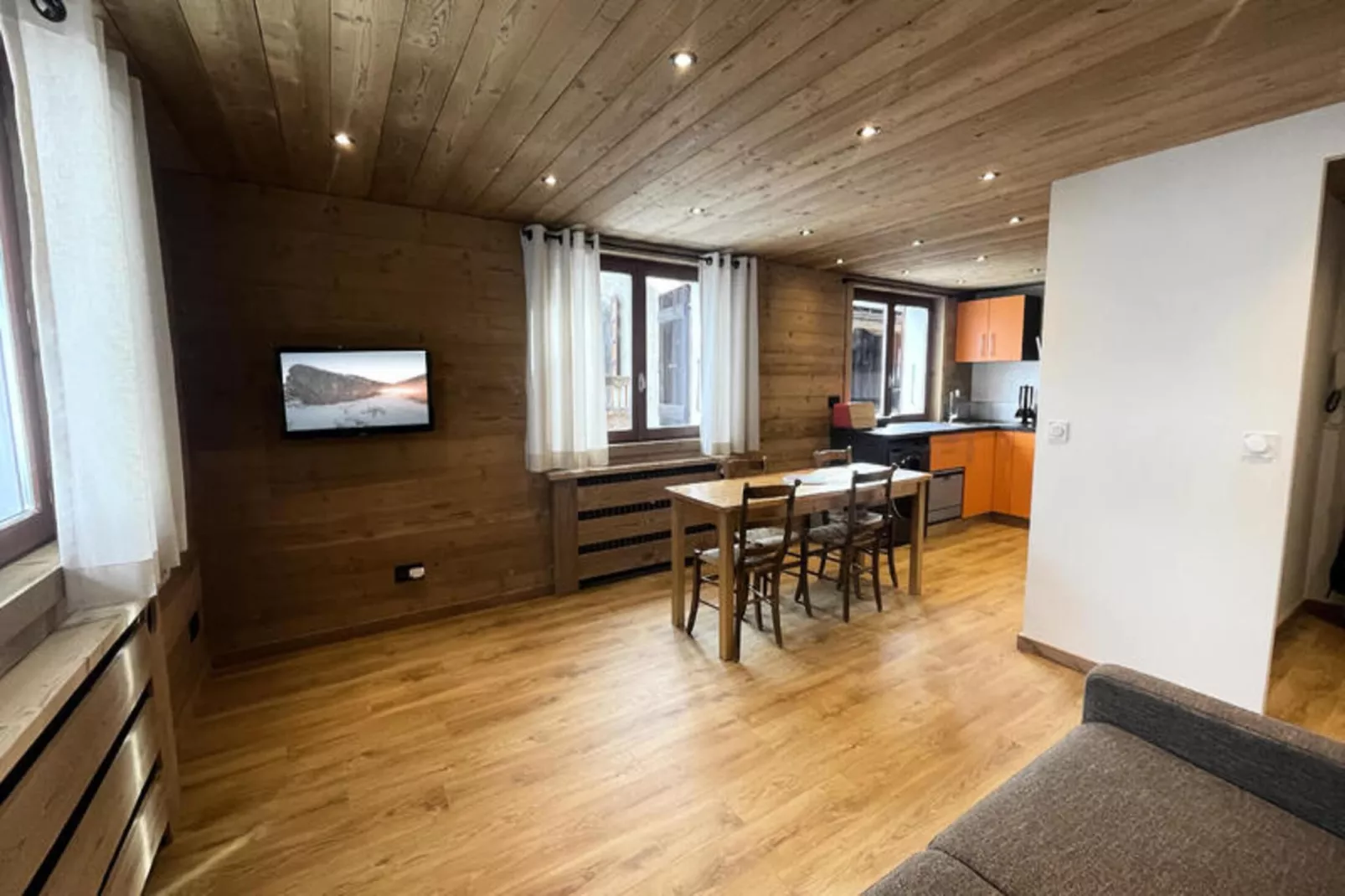 Appartements à La Clusaz-Eetkamer