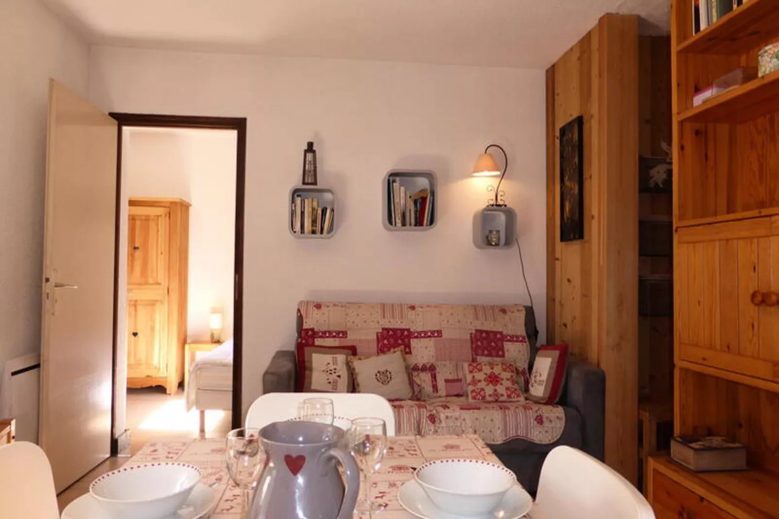 Résidence Aiguille Du Midi Bat A-Eetkamer