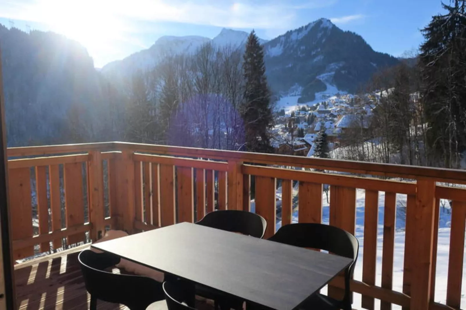 Résidence L'o Rouge-Eetkamer