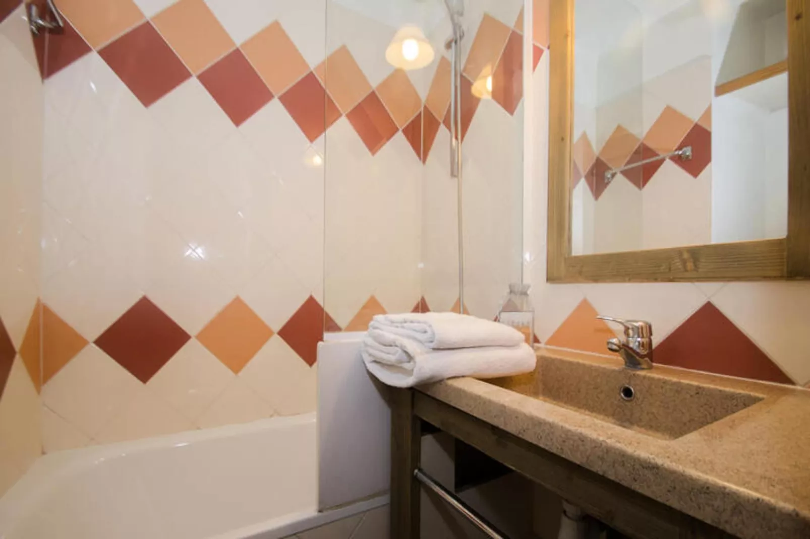 Résidence Riviere-Badkamer