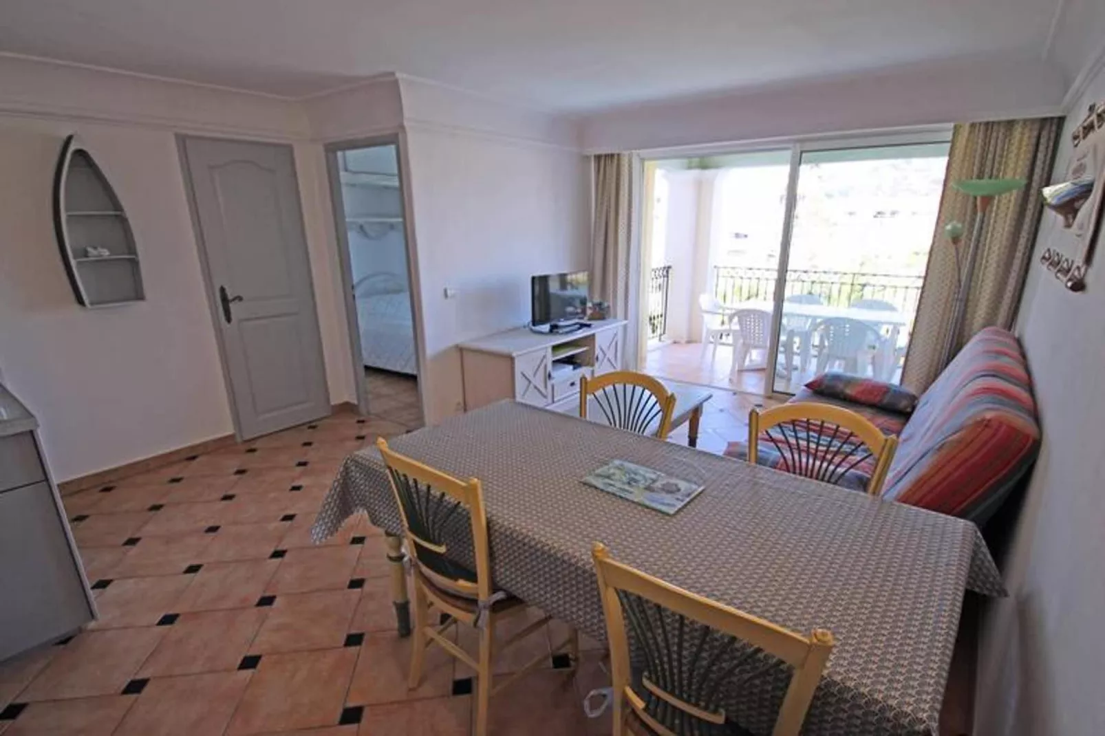 Résidence Port Marine-Eetkamer