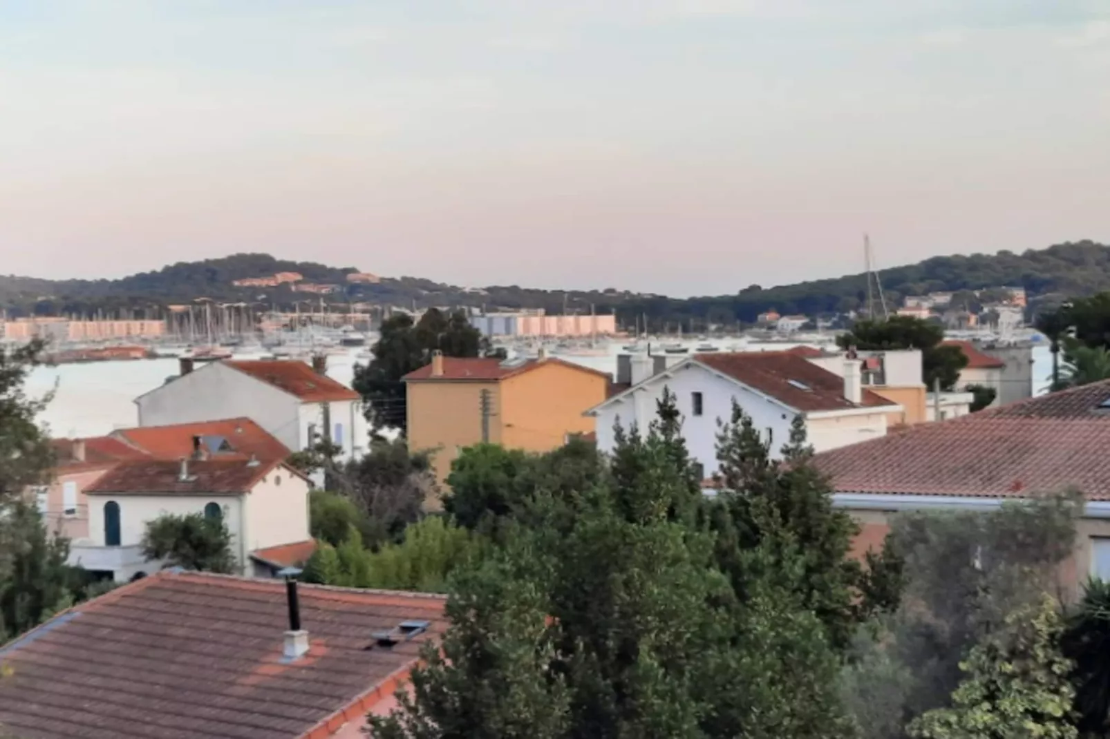 Résidence Les Bastides De La Mer-Buitenkant zomer