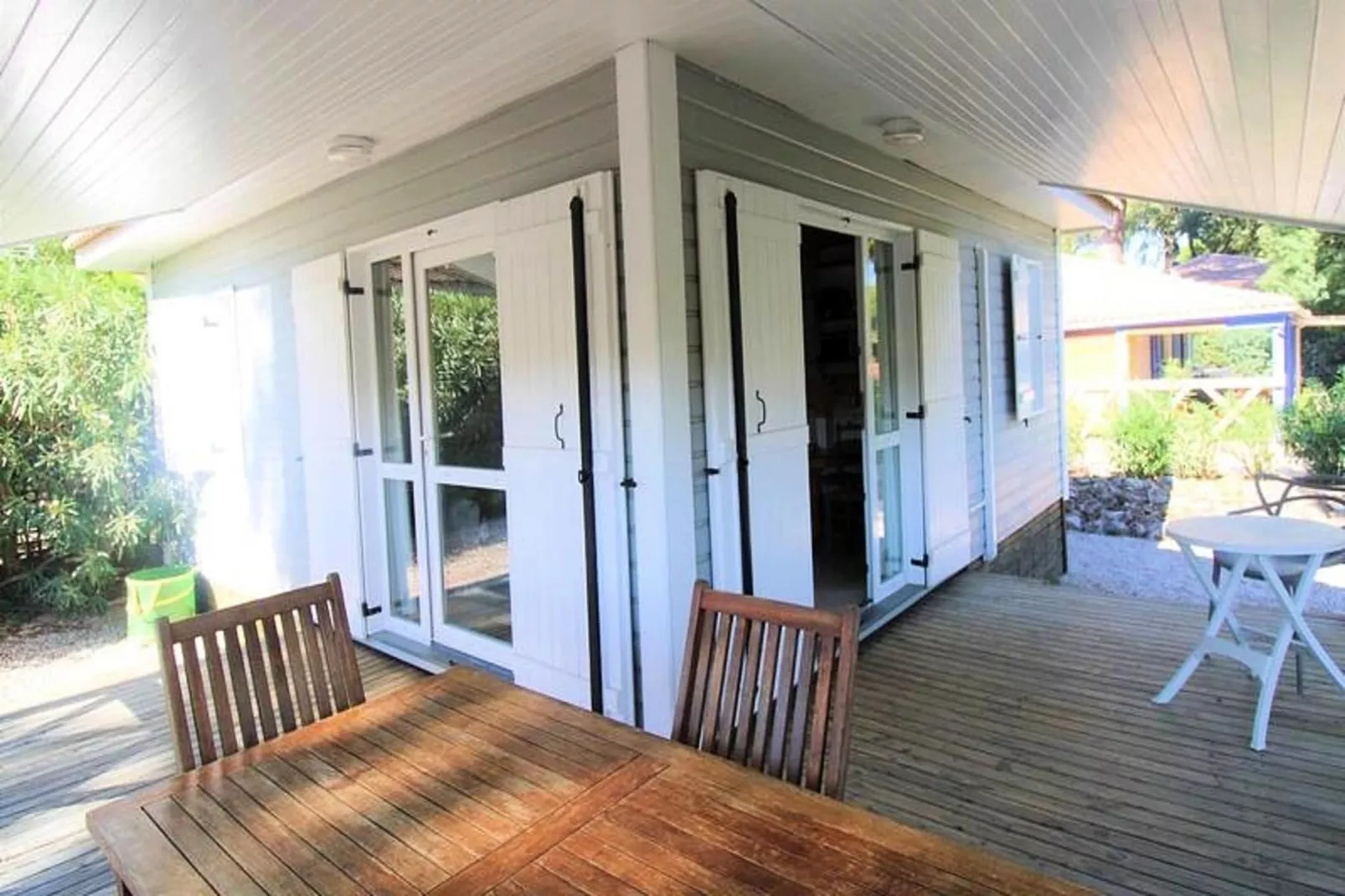 Résidence Parc Oasis-Buitenkant zomer