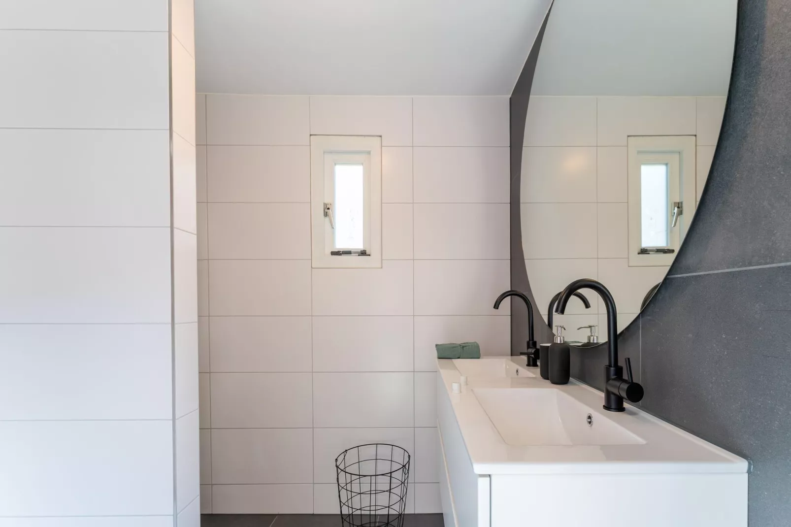 BOSCH-RIJCK 12 SCILLA-Badkamer