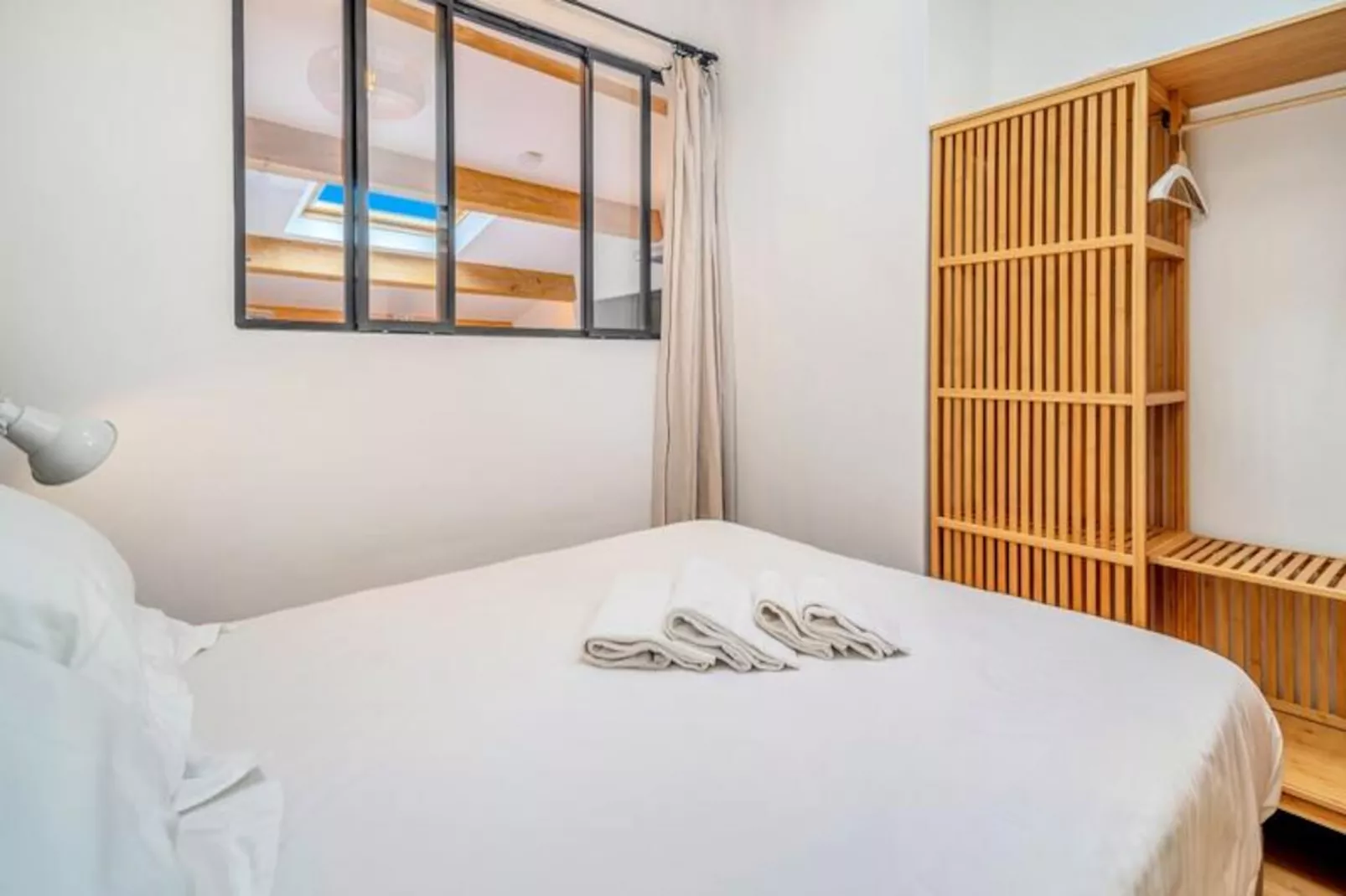 Appartement L&rsquo;hirondelle | Les Nids De La Diane-Image-tags.