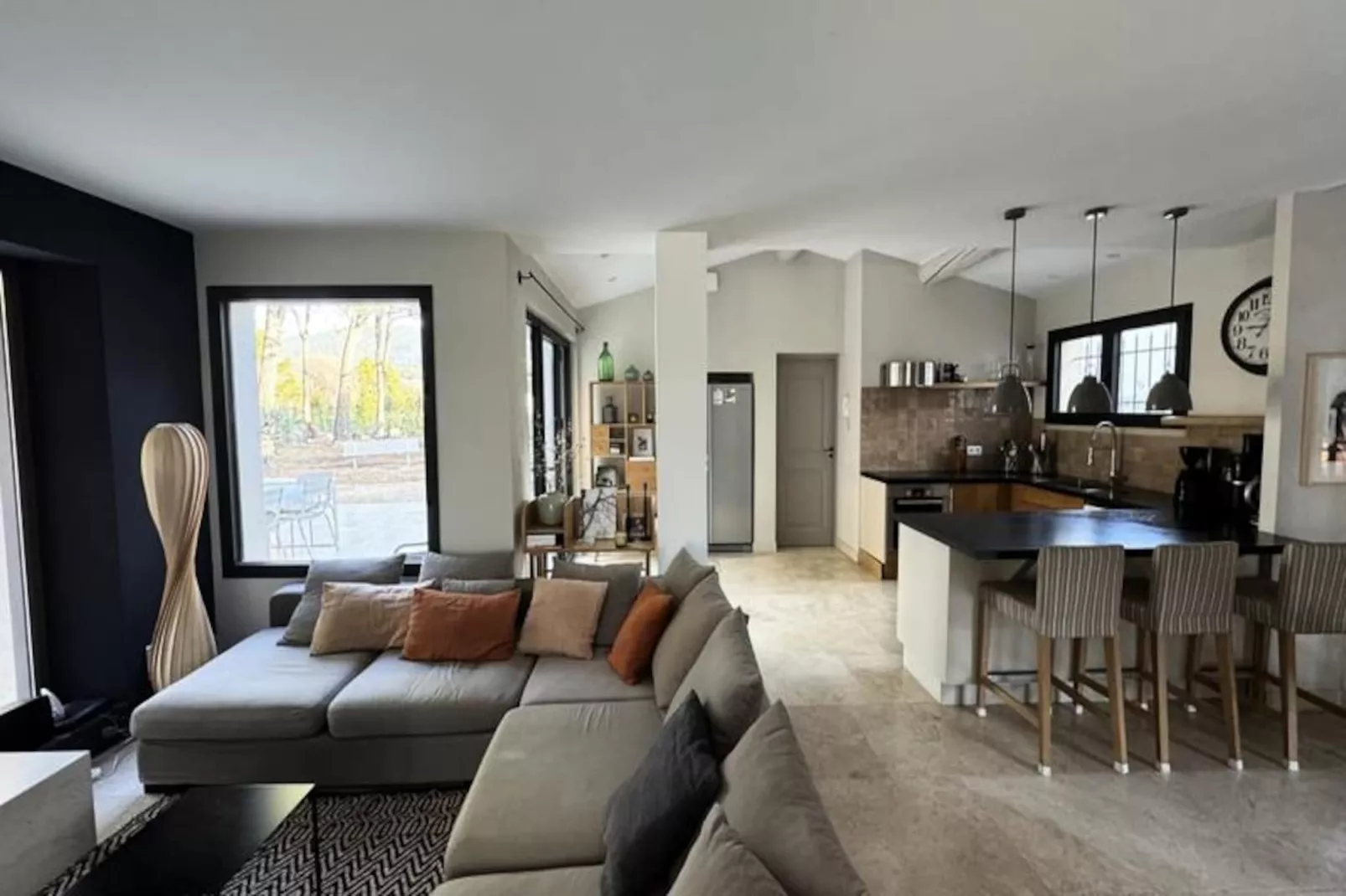 Bastide Blanche : Votre &eacute;vasion En Provence-Image-tags.