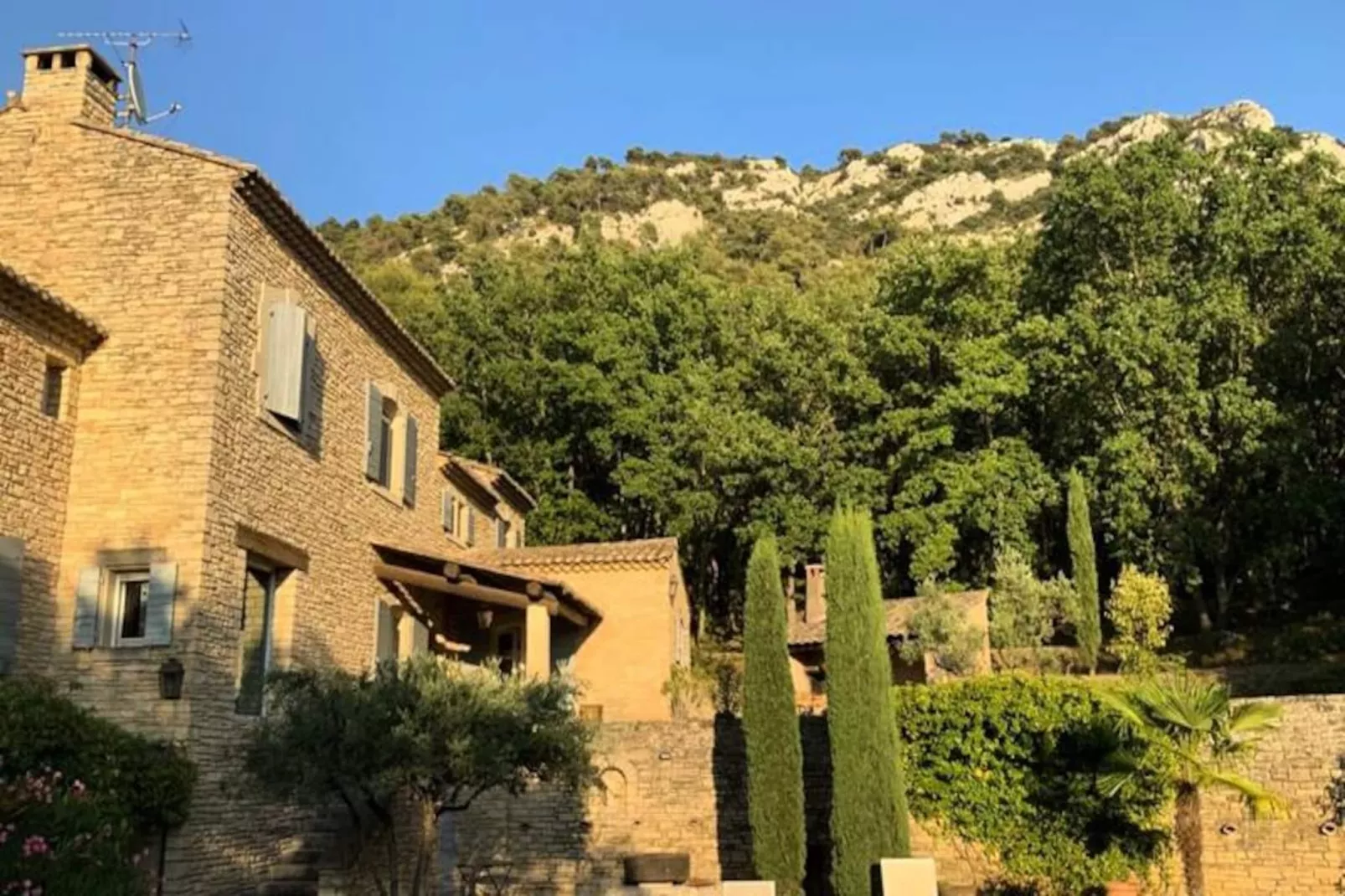 Propri&eacute;t&eacute; D'exception Au Coeur Du Luberon-Image-tags.