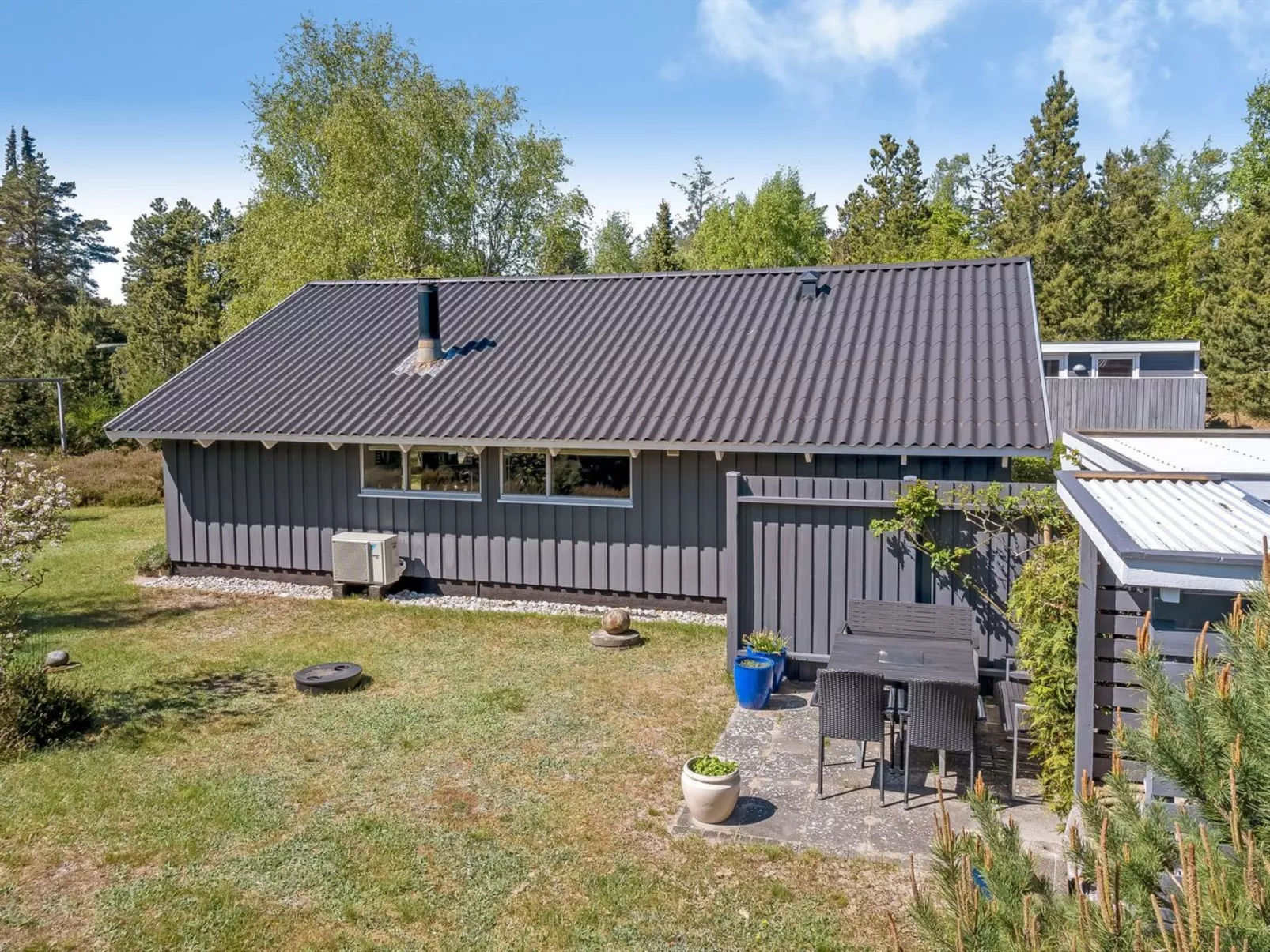 "Elba" - 275m to the fjord-Buiten