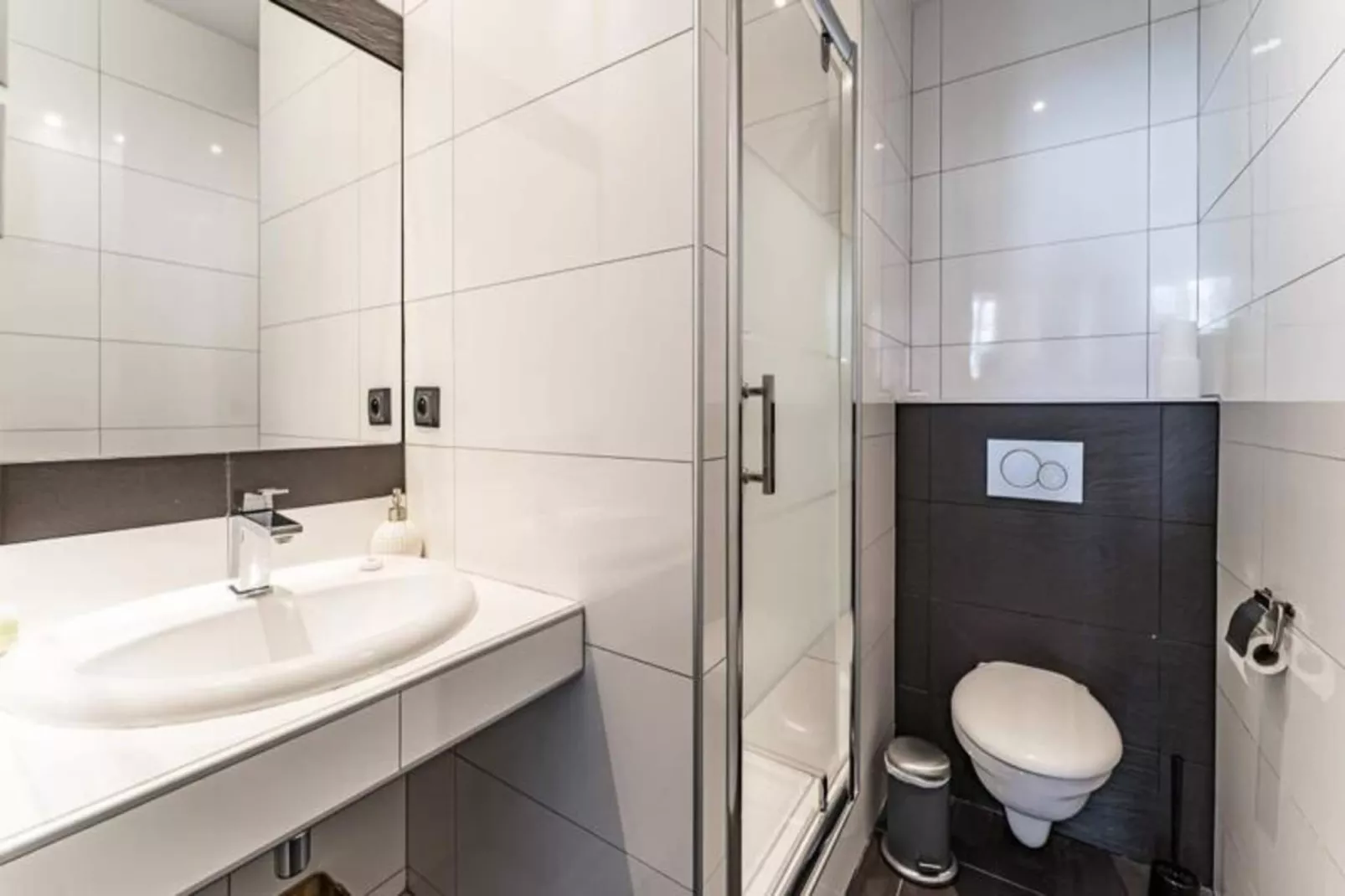 Chaleureux Appartement Au C&oelig;ur Du Quartier Historique Saint-michel-Woonkamer