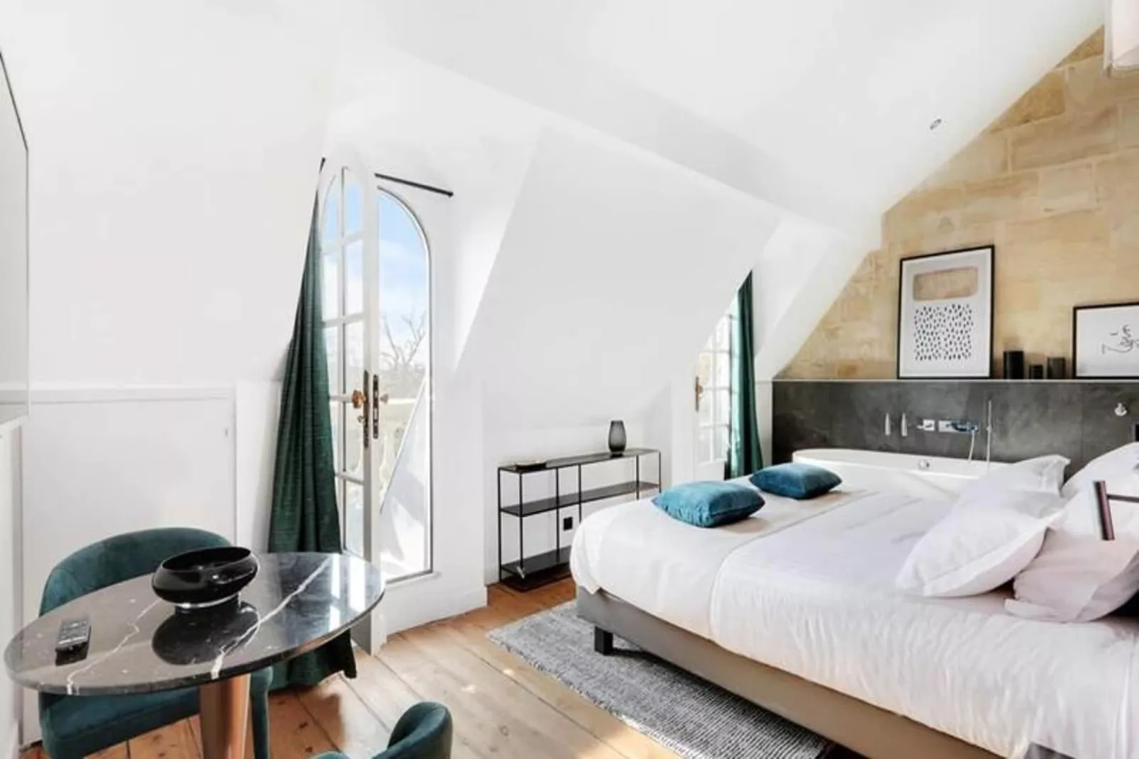 Maison Labruy&egrave;re - Suite Cosy Jardin-Buitenkant zomer