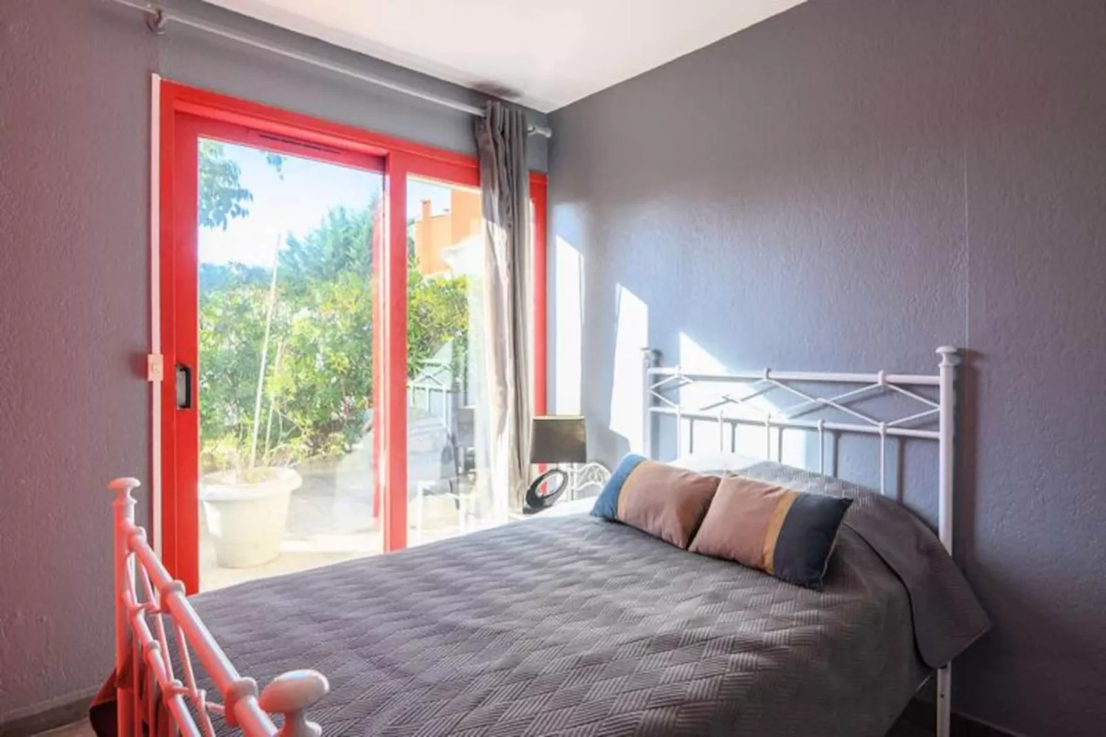 Résidence Les Marines Du Port-Image-tags.