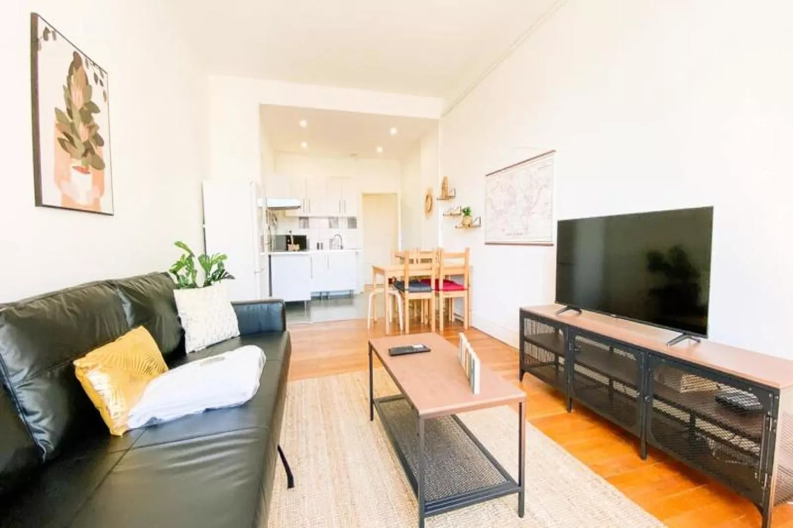 Le Berri'appart | T3 Tout &eacute;quip&eacute; | Tramway, Gare 🚡-Woonkamer