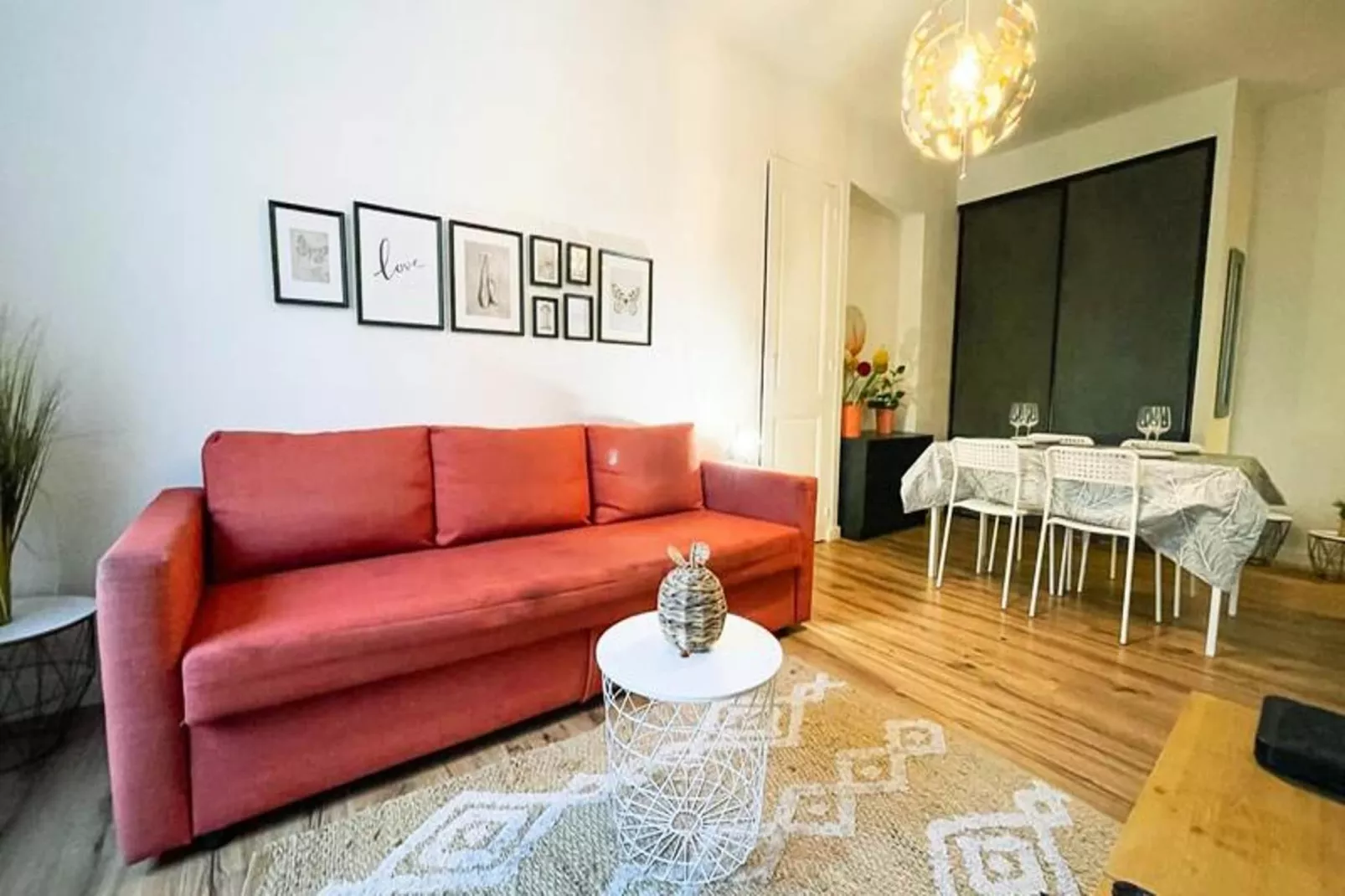 | Le Rochambeau 🎭 L'aigle | Vallier Lib&eacute;ration |-Woonkamer