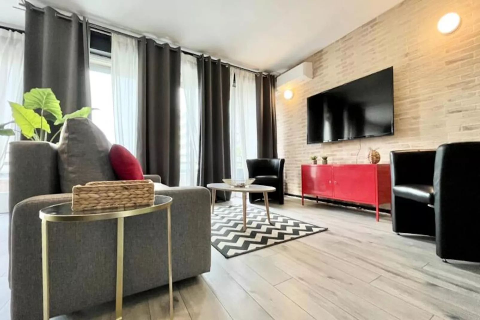 | Le Contemporain ⚙️| 6 Couchages | Wifi, Tram |-Image-tags.