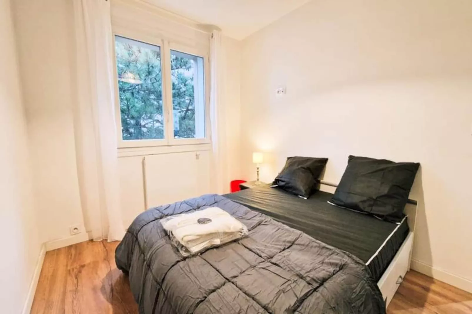 Le Monochrome De Majordome 🤍-Image-tags.