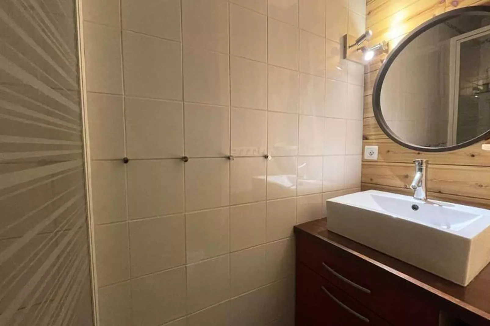 Résidence Rochail-Badkamer