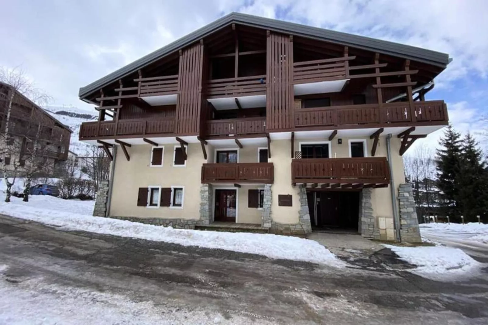 Chalets D Or-Exterieur winter