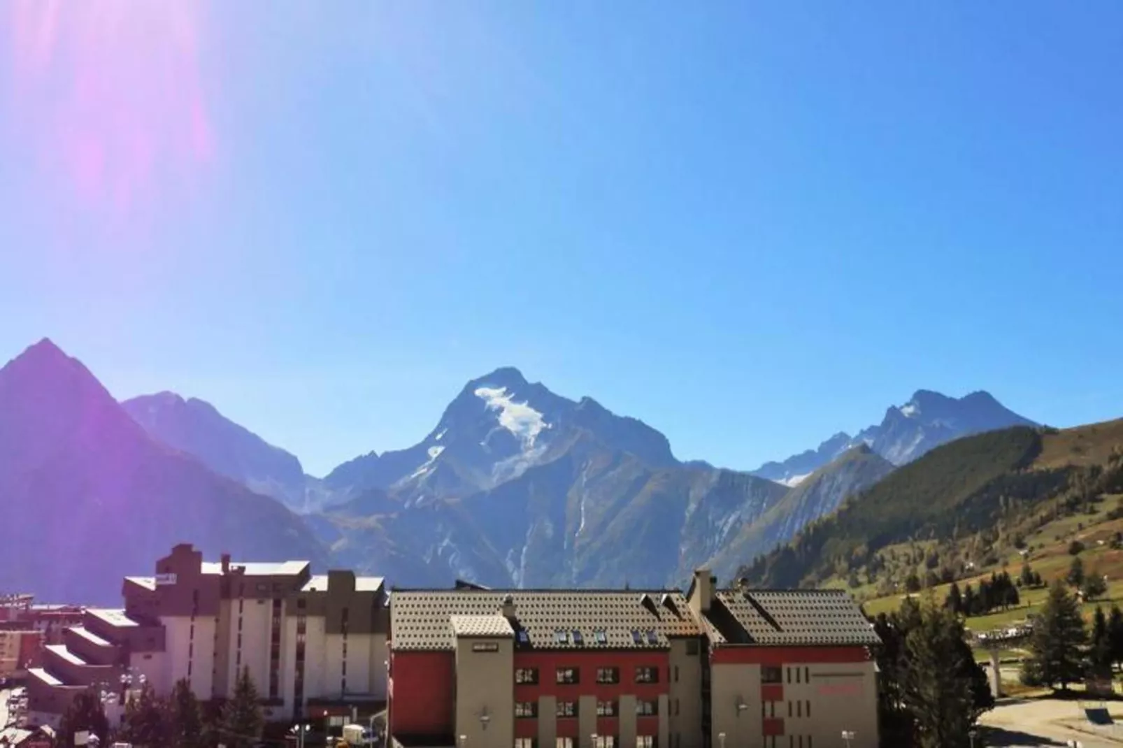 Résidence Vallee Blanche Chartreuse-Buitenkant zomer