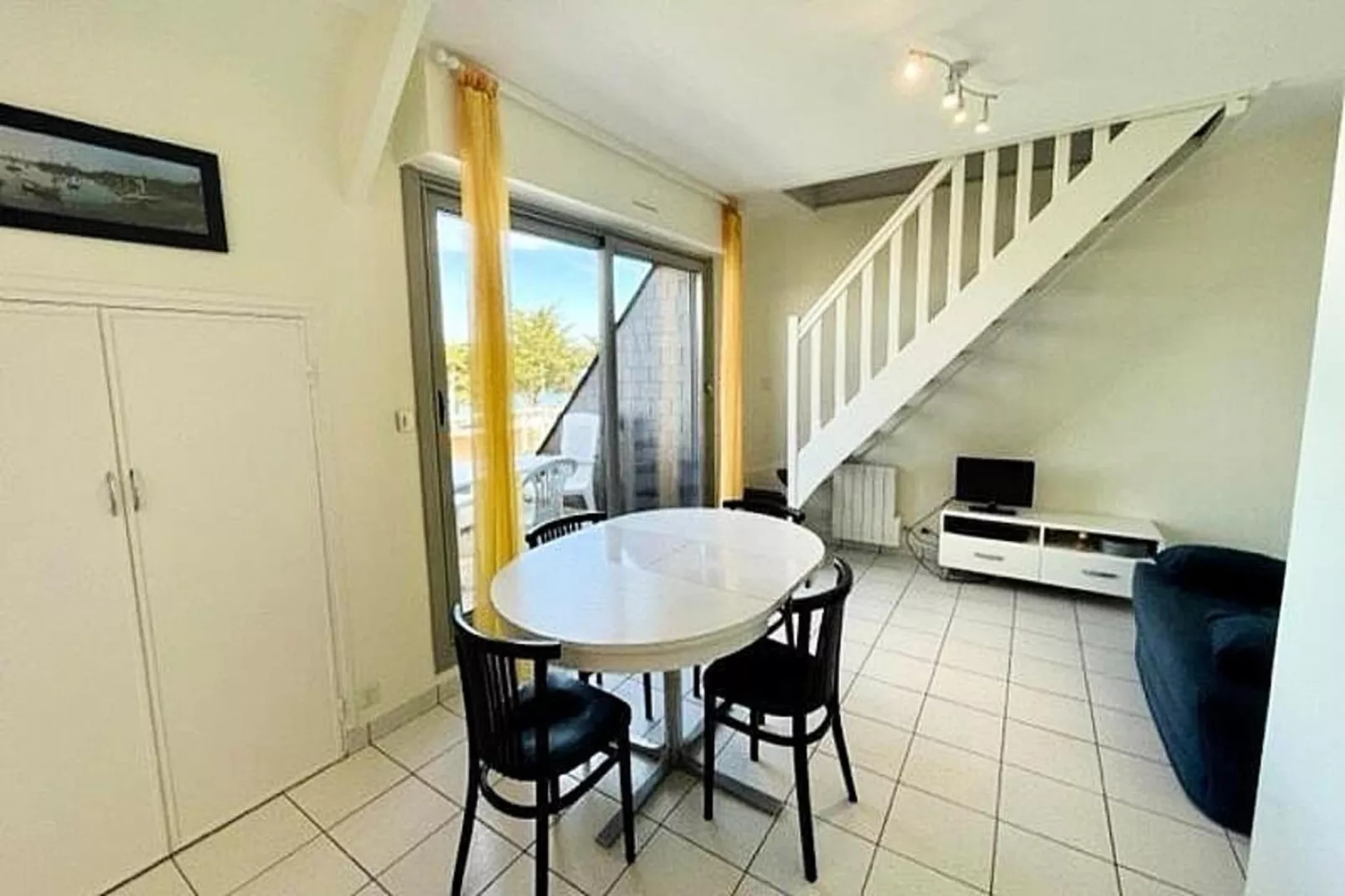 Résidence Adal D'arvor-Eetkamer