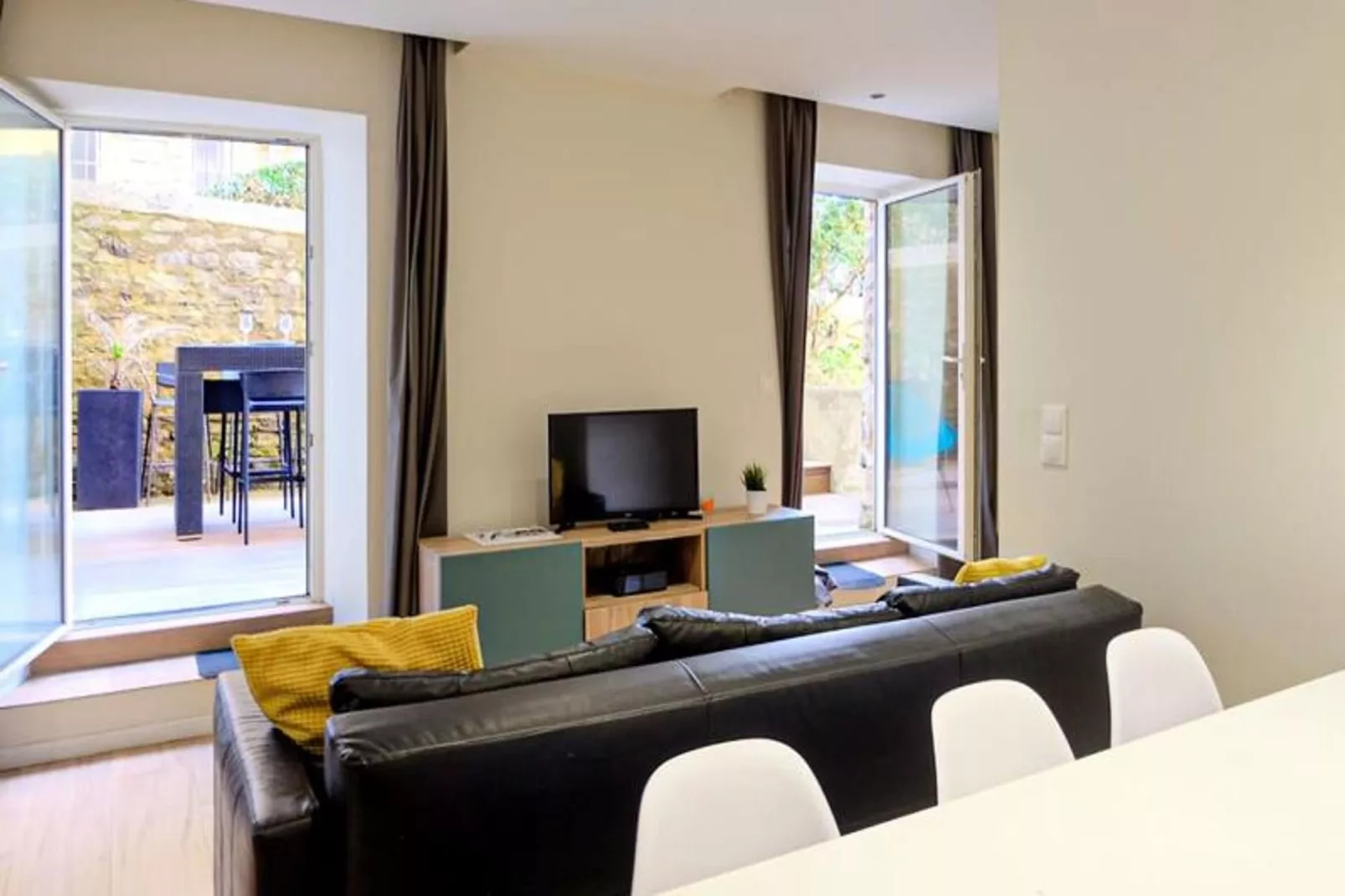 Magnifique T3 Tout Confort Avec Terrasse, Parking Et Vue Oc&eacute;an Pour 5-Woonkamer