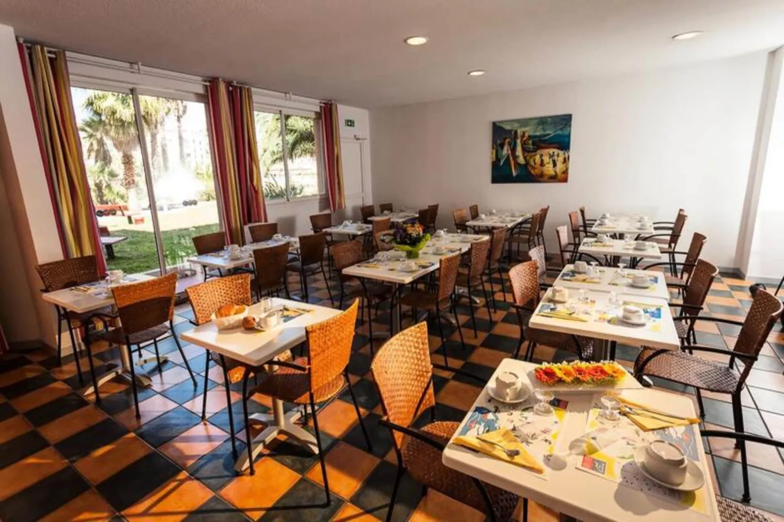 Résidence Mer & Golf Port Argelès***-Buitenkant zomer