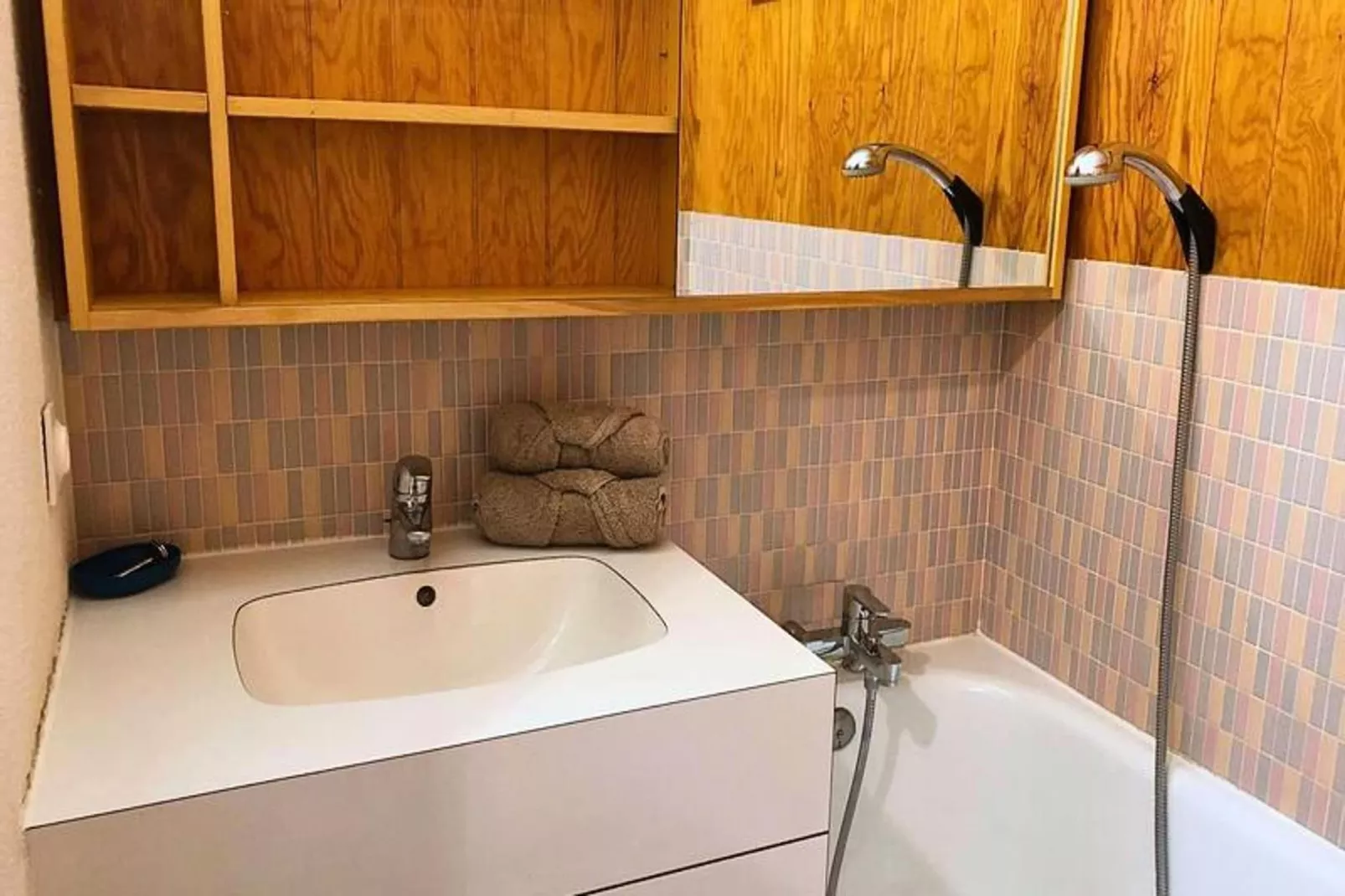 Résidence Cotes-Badkamer