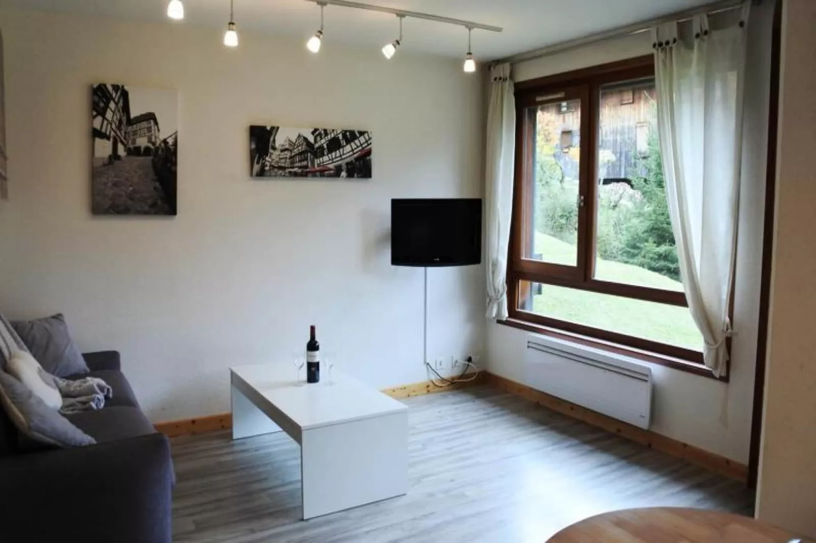 Résidence Le Picaron-Buitenkant zomer