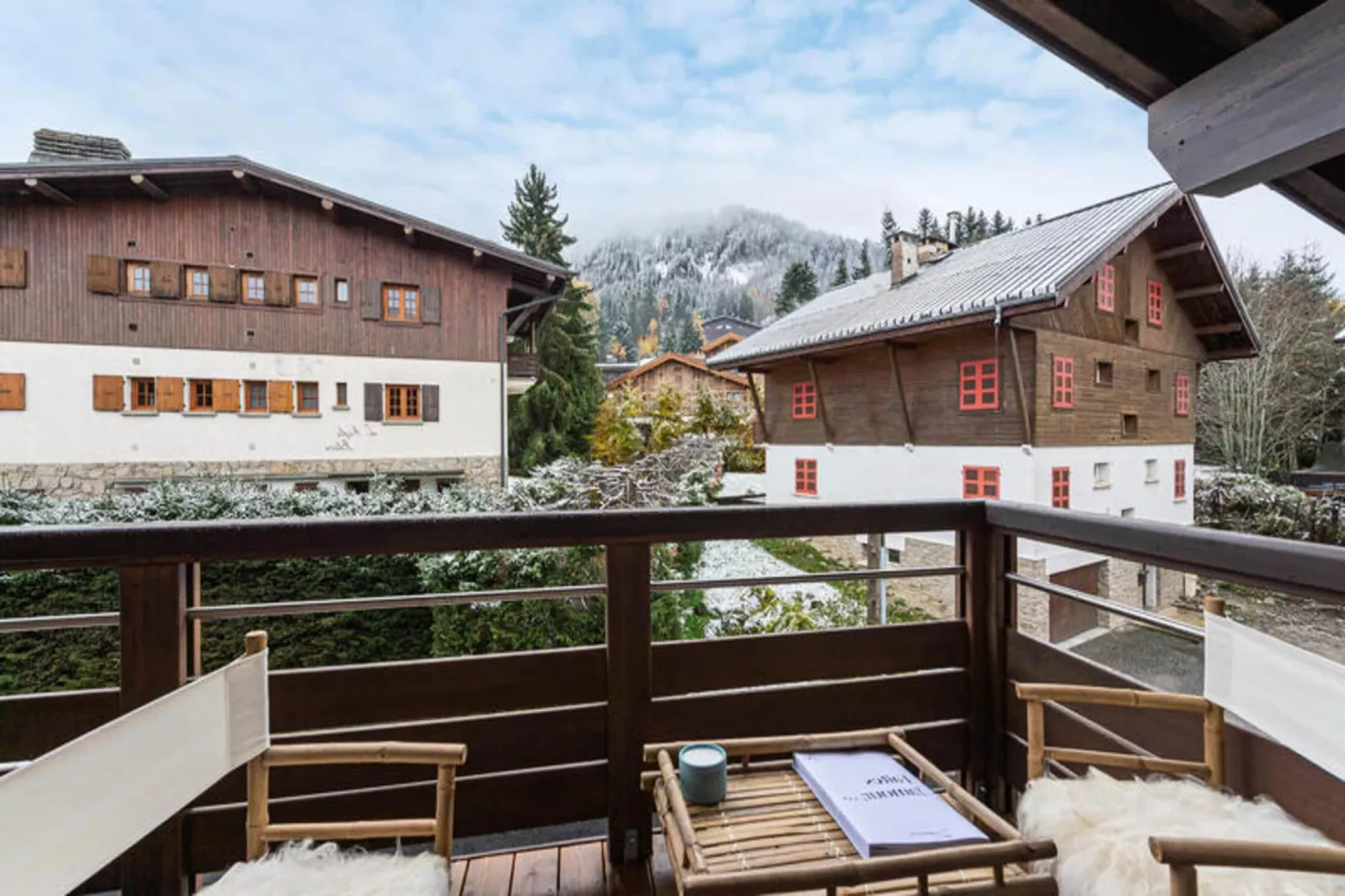 Résidence Stallion A-Uitzicht zomer