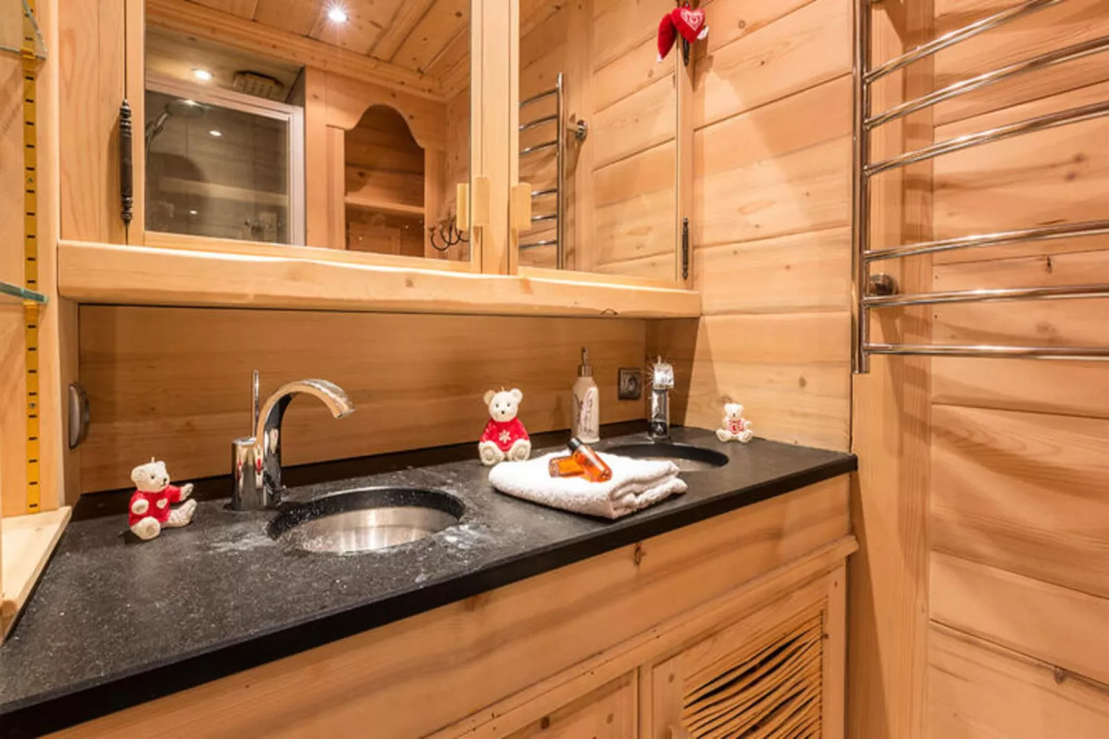 Résidence Aiguille Verte-Buitenkant zomer