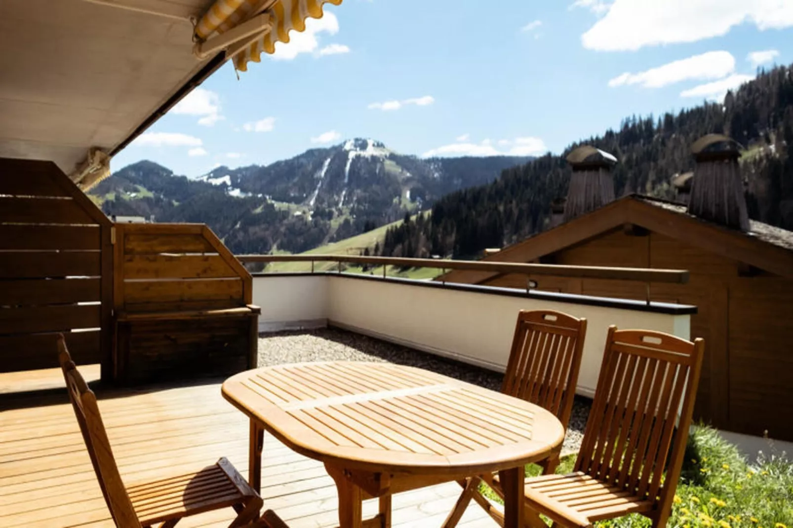 Résidence Florentins D-Buitenkant zomer