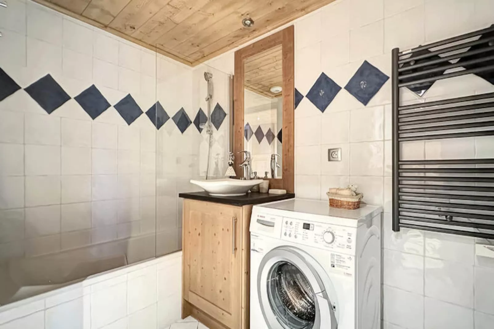 Appartements à Les Carroz-d'Arâches-Image-tags.