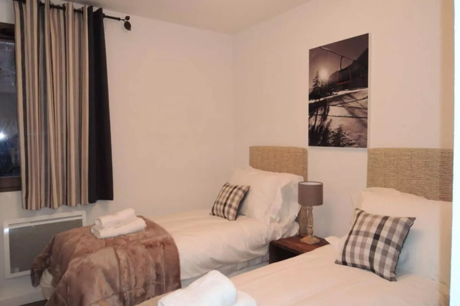 Résidence Les Quatres Elements-Buitenkant zomer