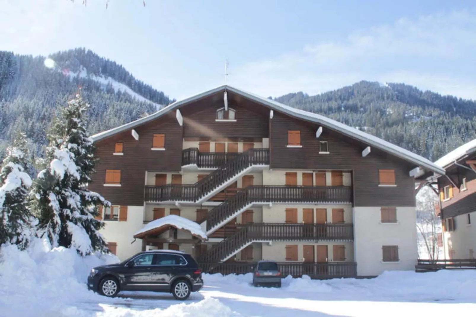 Résidence Le Mermy-Buitenkant zomer