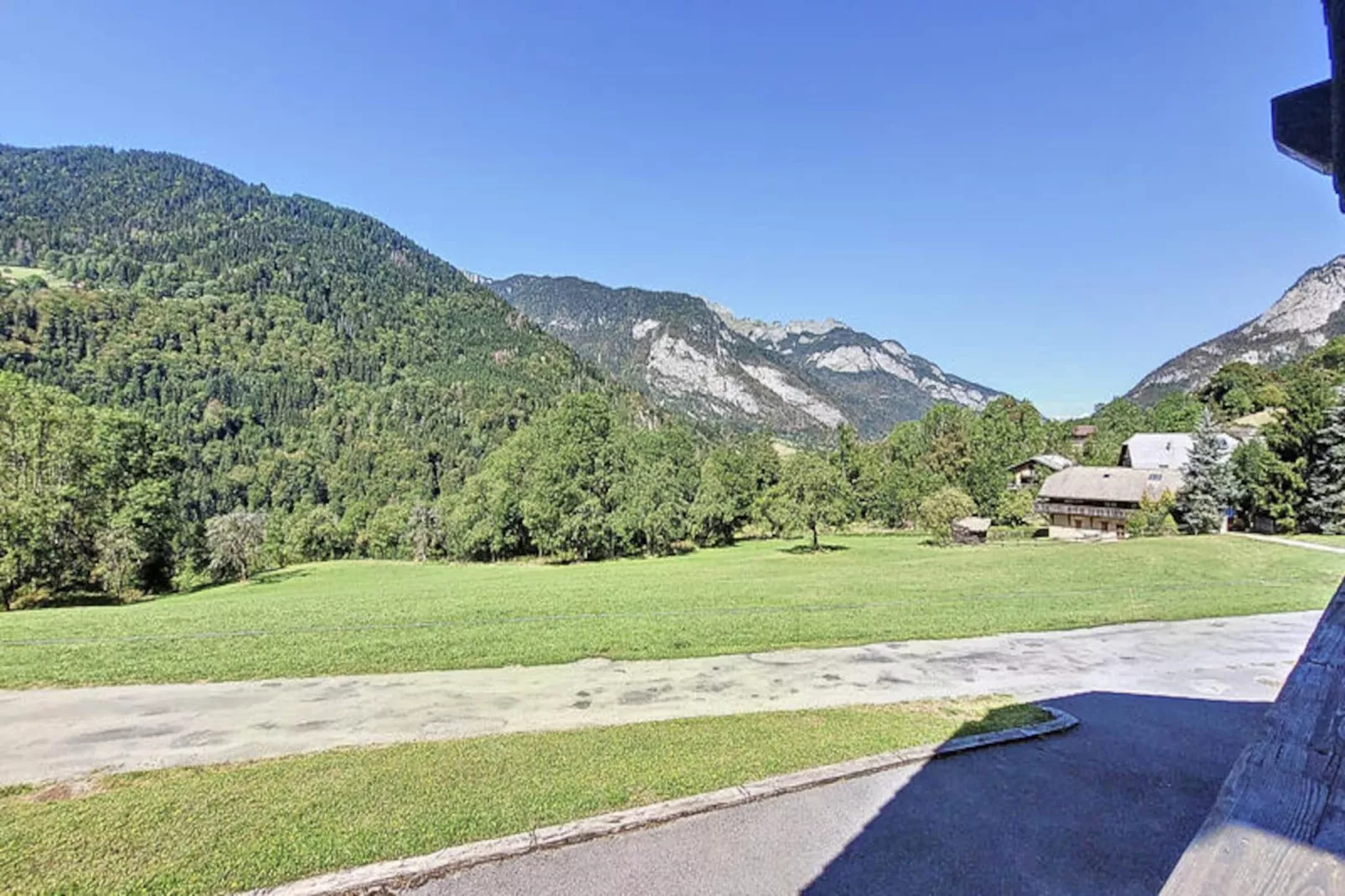 Chalets à Le Biot-Image-tags.