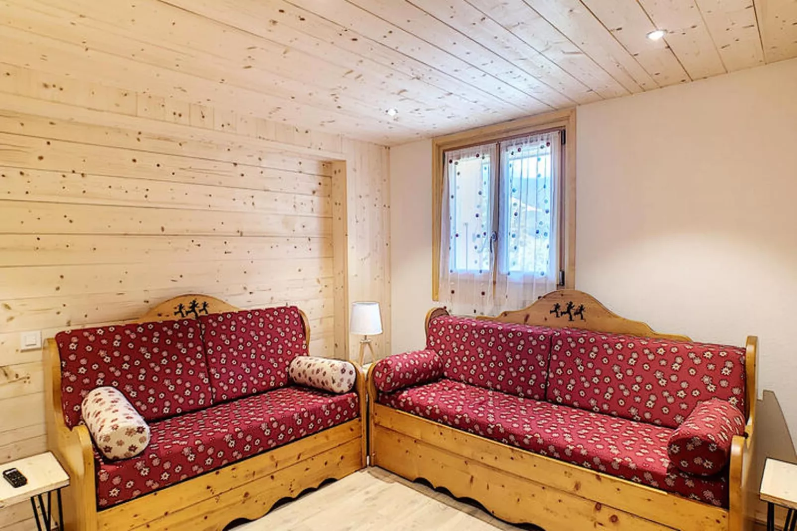 Appartements à Saint Jean d'Aulps-Woonkamer