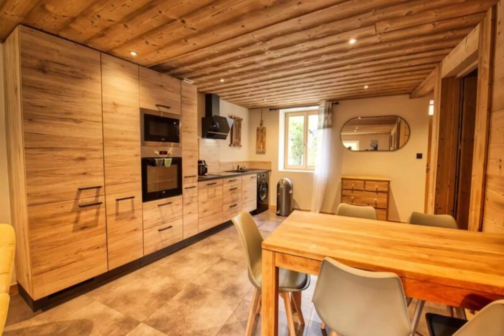 Chalet Bonfils-Buitenkant zomer