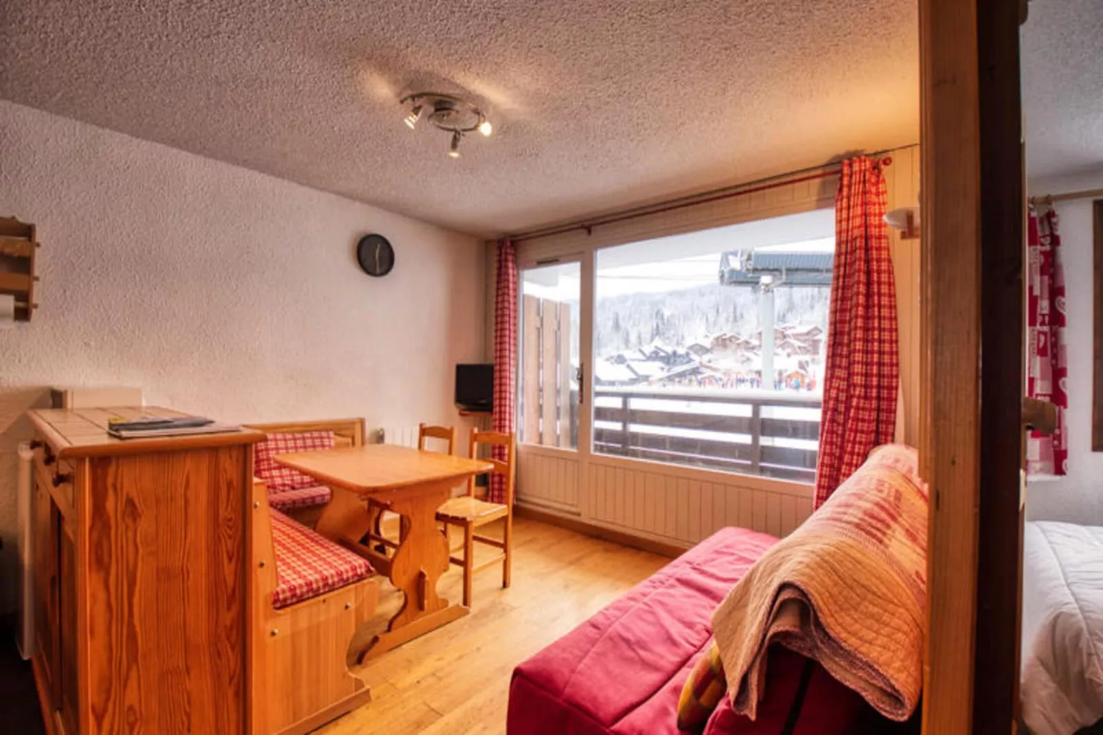 Résidence Criou Ii-Buitenkant zomer