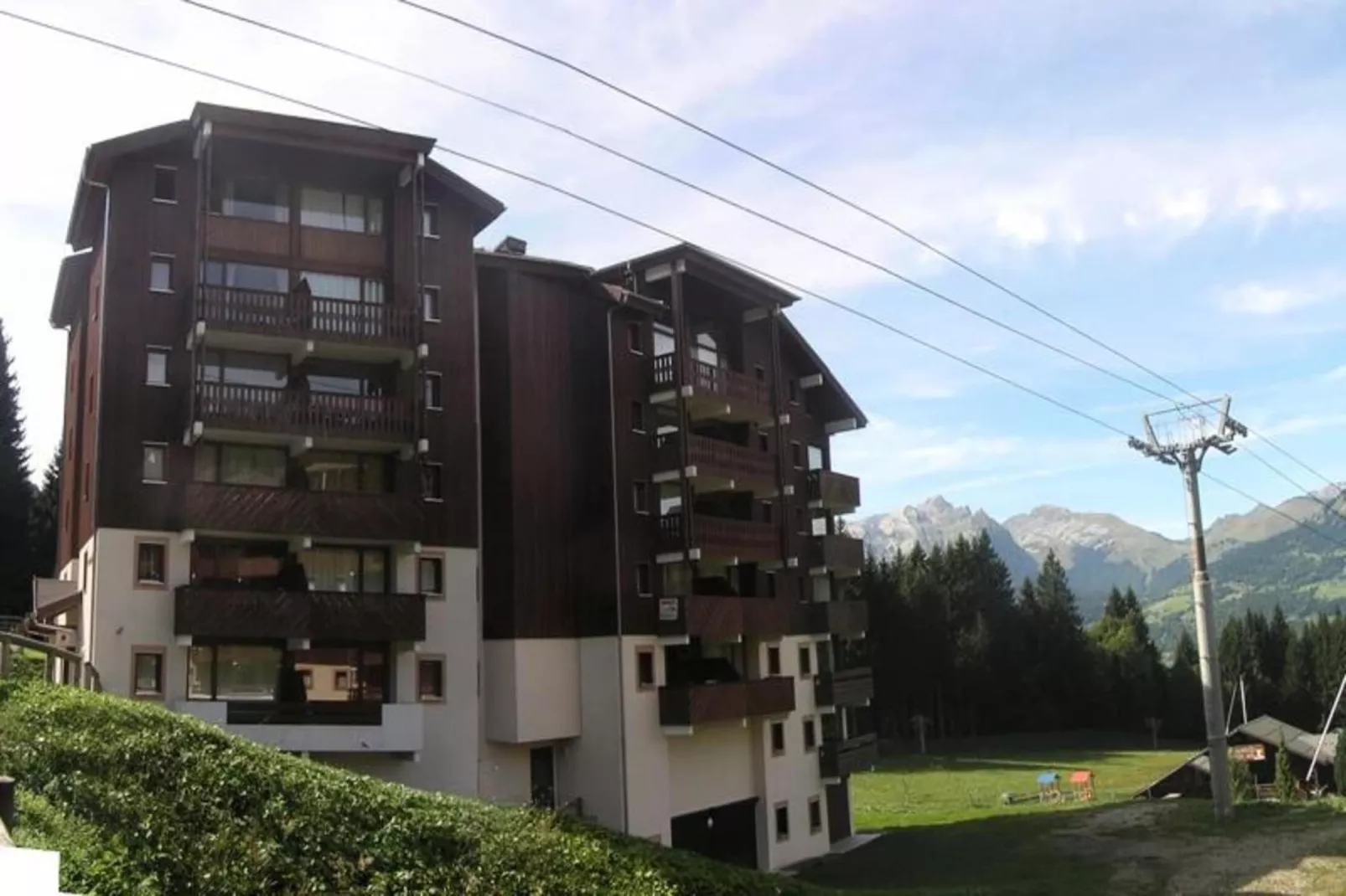 Résidence Hauts Des Esserts-Buitenkant zomer