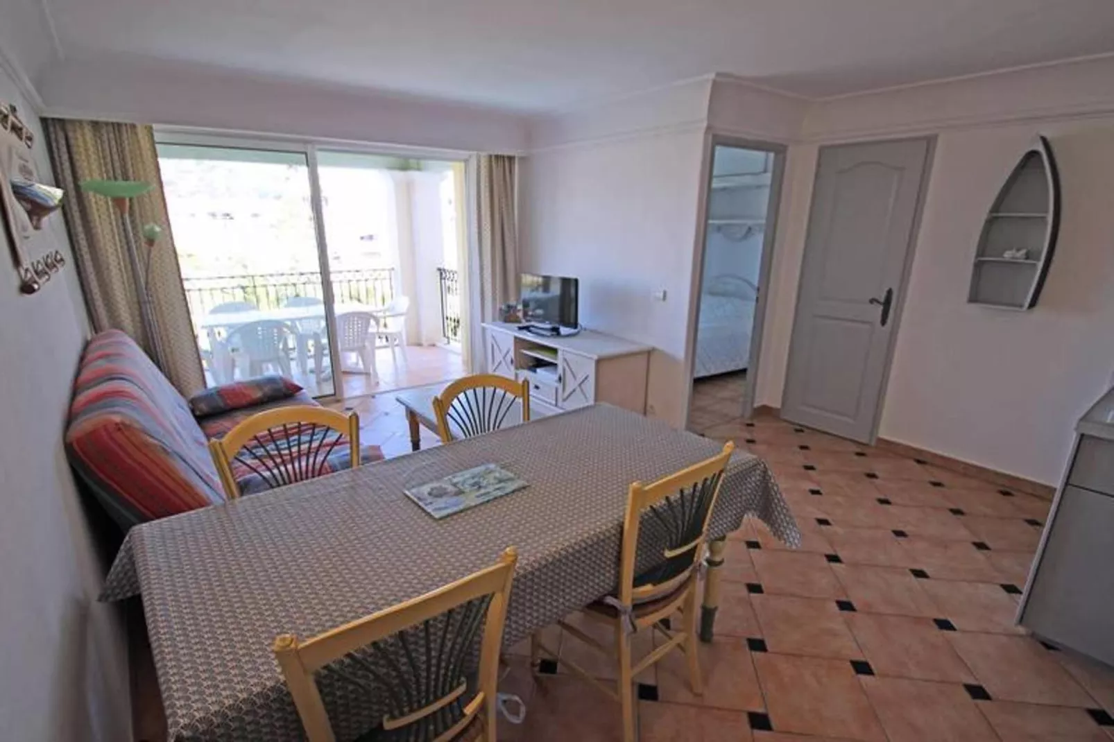 Résidence Port Marine-Eetkamer