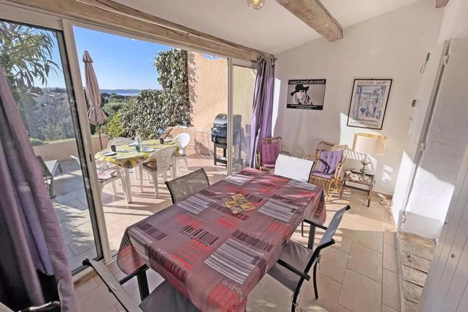 Résidence Pan Cuet-Eetkamer