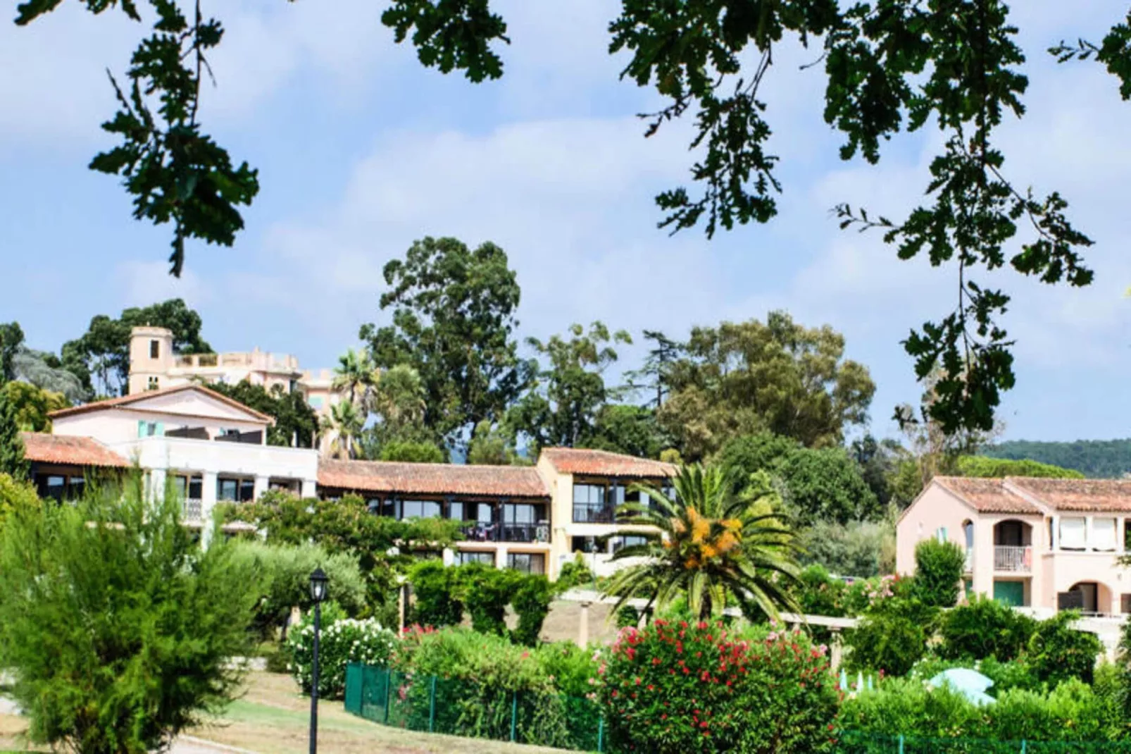 Résidence Les Parcs de Grimaud - maeva Home-Buitenkant zomer