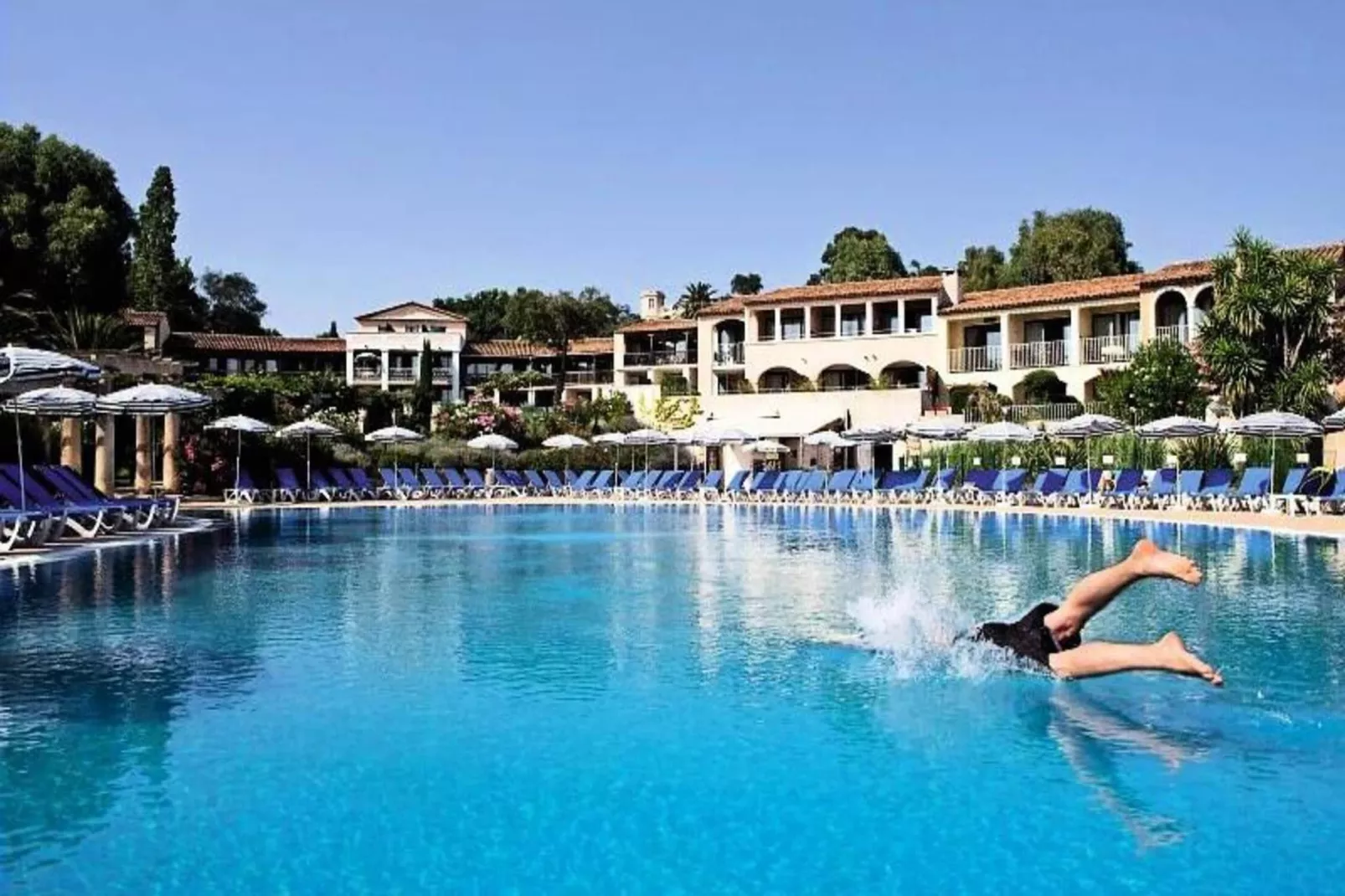 Résidence Les Parcs de Grimaud - maeva Home-Buitenkant zomer